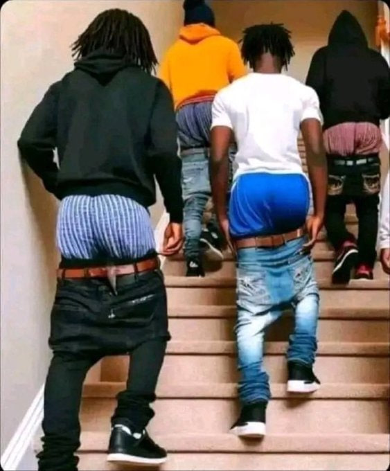 Irina_exh's tweet photo. A black friend asked?

White men, what’s stopping you from dressing like this? https://t.co/P2JJblR86i