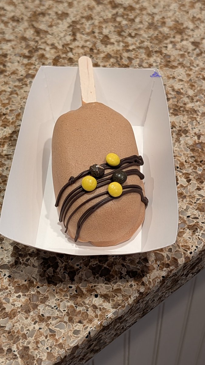 KICentral's tweet photo. Peanut butter fans might like the peanut butter cakesicle at Sweet Spot! Have you tried it?
#KICentral #KingsIsland #coasters #rollercoasters #sixflags #amusenentparks #themepark #themeparks https://t.co/Dx8awP5H5x