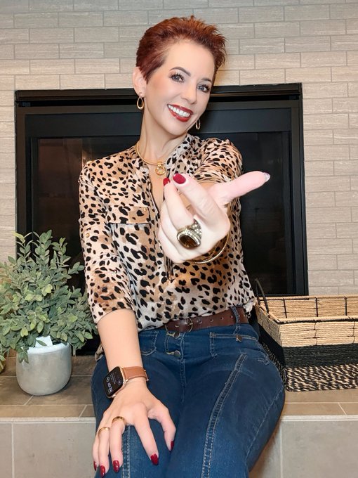 RubyLynne - Come on over, lover. You know you can't resist... https://t.co/07i1vyE4UY https://t.co/Z3Hdgs7UjV