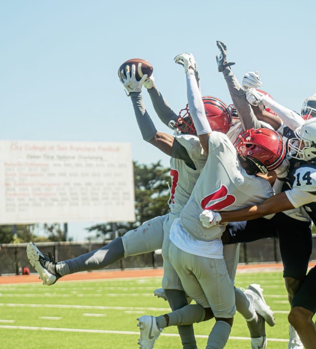 BeforeYouGoPro's tweet photo. The man in the ring is the one you should RESPECT.
Itβs your time @ElijahHughes21 . Make everyone Pay! π«‘
#BYGP #ElijahHughes #ETAMU #D1 #BallHawk https://t.co/5uObdAHZQx
