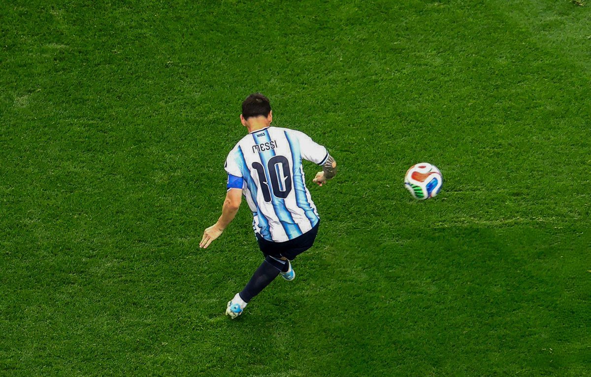 angiegomezjw's tweet photo. Casi 39 años.
5 goles en 2 partidos.
Máximos goleador histórico en mundiales.

Lionel Andrés Messi. https://t.co/8GkHCPkEHt