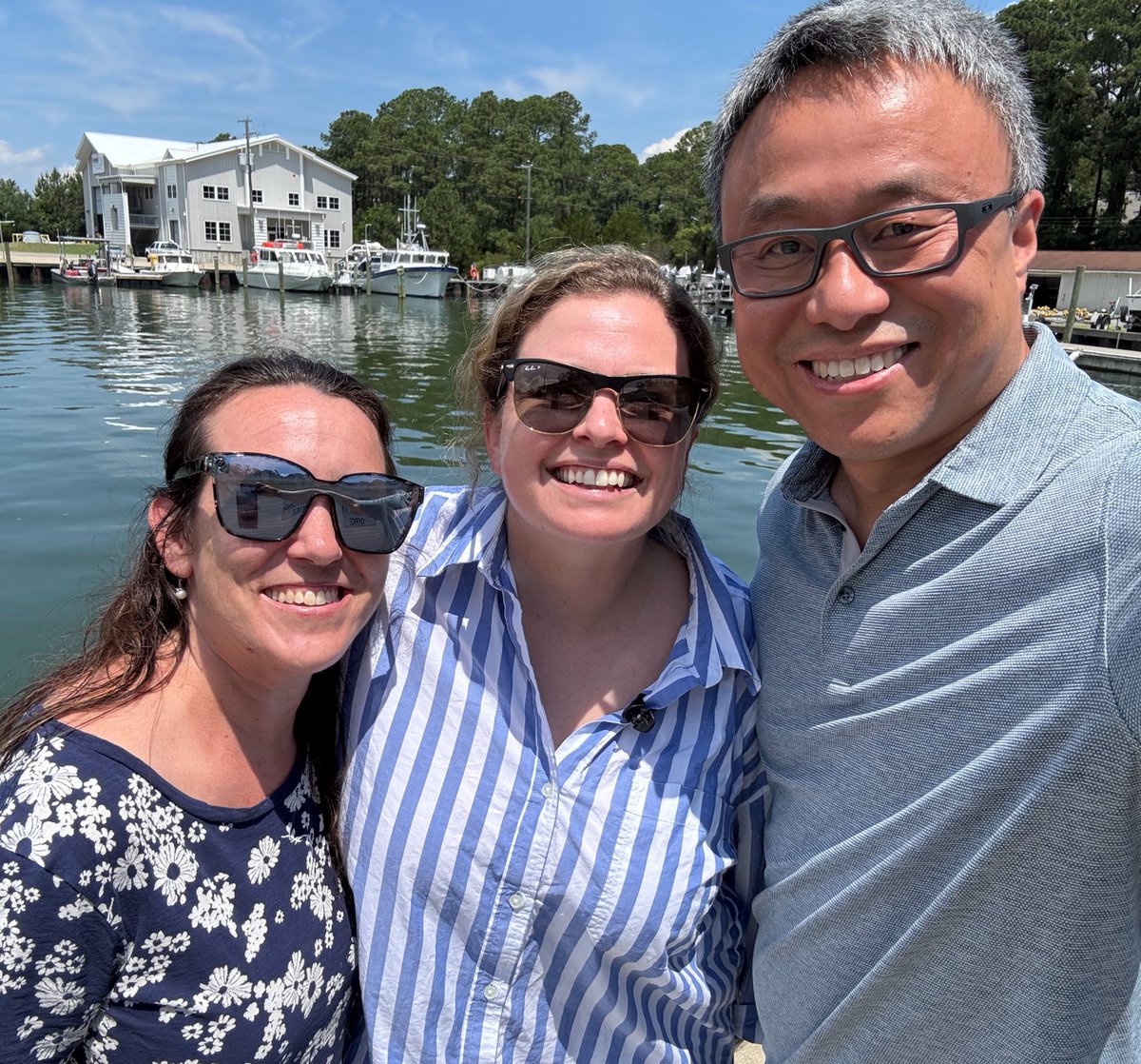 maracoos's tweet photo. Ahead of Ocean Data Day, the MARACOOS team visited Dr. Donglai Gong and his students at VIMS in Gloucester Point. We got an up-close look at the Slocum Glider heading out this summer as part of our regional glider deployments. 

https://t.co/OVu49nST7J

#OceanDataDay https://t.co/emnExulb4L