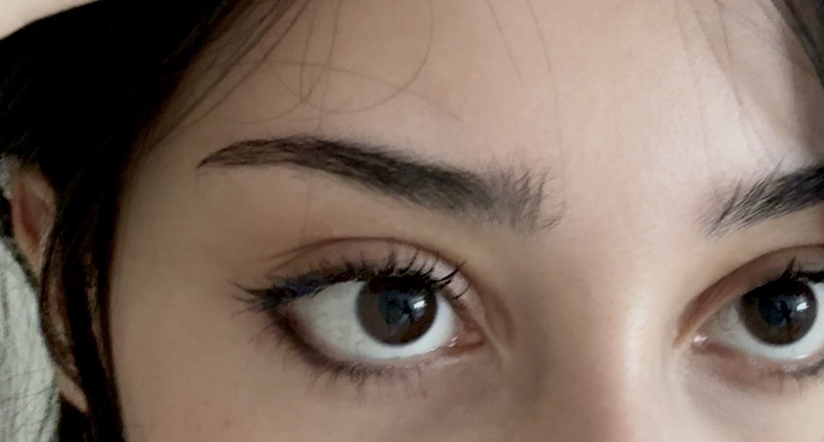punkrockrry's tweet photo. tried copying michael’s eyeliner, it really does make your eyes look huge https://t.co/Hn7xeRFHXr