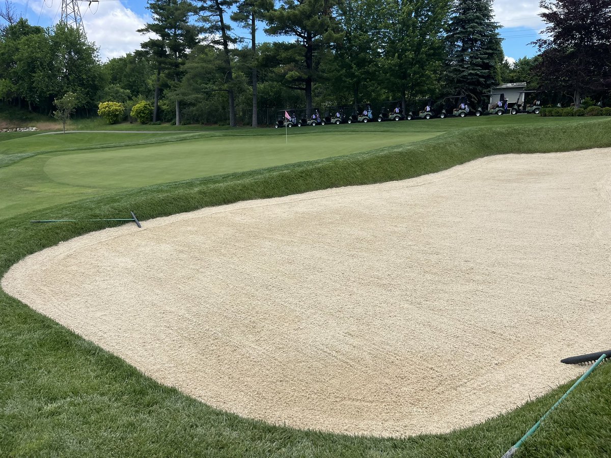 OsburnIndustri1's tweet photo. @stonycrofthills remodel is starting to show its true colors. The @best_sand Signature 700 looks great and the design from @chriswilczynski and CW architecture is fantastic. A little hidden gem!@APlaskey https://t.co/pbBPP0cp7d
