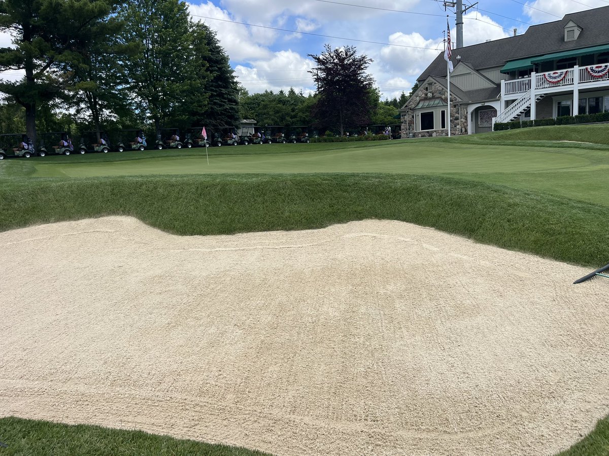 OsburnIndustri1's tweet photo. @stonycrofthills remodel is starting to show its true colors. The @best_sand Signature 700 looks great and the design from @chriswilczynski and CW architecture is fantastic. A little hidden gem!@APlaskey https://t.co/pbBPP0cp7d