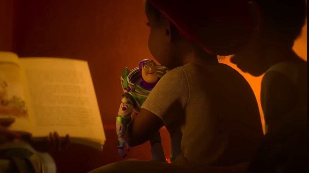 MrJulianR1's tweet photo. I wished a lot of people talked about this scene. All the HI-Tech Buzzs wants to save their comrade from the humans but once they get there they find that Buzz is enjoying play time and found his purpose. https://t.co/oFEMhjaNjE