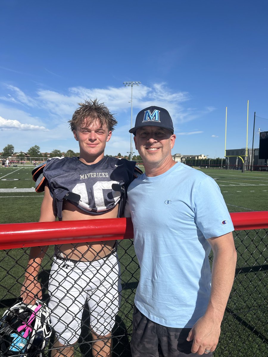 ESwansonCRE's tweet photo. Had a great Father’s Day weekend with wife and daughter watching @Nolanswanson_ and @MeadowdaleFB compete at the team camp at @CWUFB 

It was hot (and windy ) but loved watching the team compete! https://t.co/nSYc1lkFPZ