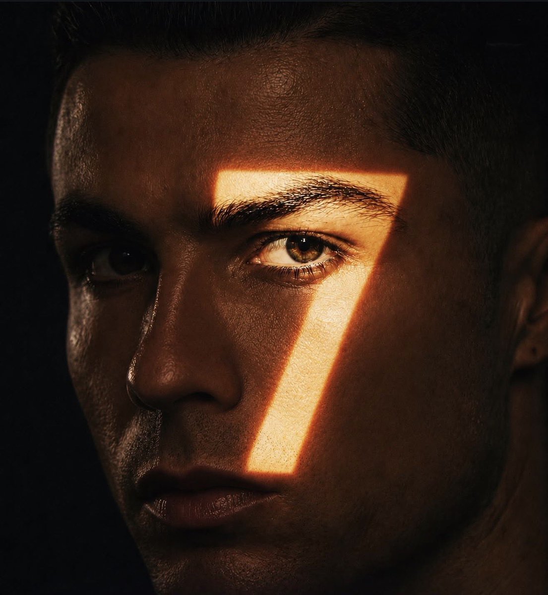 roro6635766994's tweet photo. يارب يفرحنا بكره #CR7 🥺 #portug🇵🇹 https://t.co/9iANgjEDd2