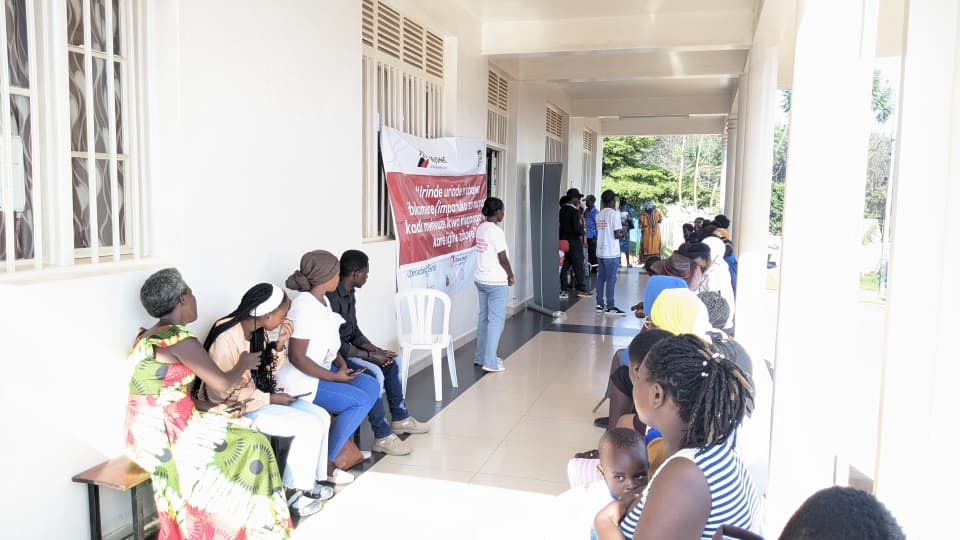 myshec_gsaf's tweet photo. Topics covered: burns, fractures, and falls — their prevention, the warning signs that mean "go to the hospital now," and practical first aid while help is on the way. 🩹 #MySHeC #GlobalSurgery #CommunityHealth #HealthAdvocacy https://t.co/FYCIiSG2qF