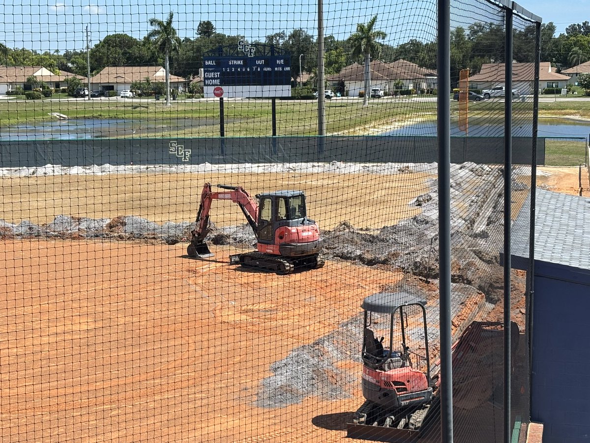 SCFManatees's tweet photo. Big upgrades this summer for the Manatees! @SCFBaseball and @SCFManateesSB field renovations are underway to be ready for competition and practice this August. https://t.co/bEFFsT1yIM