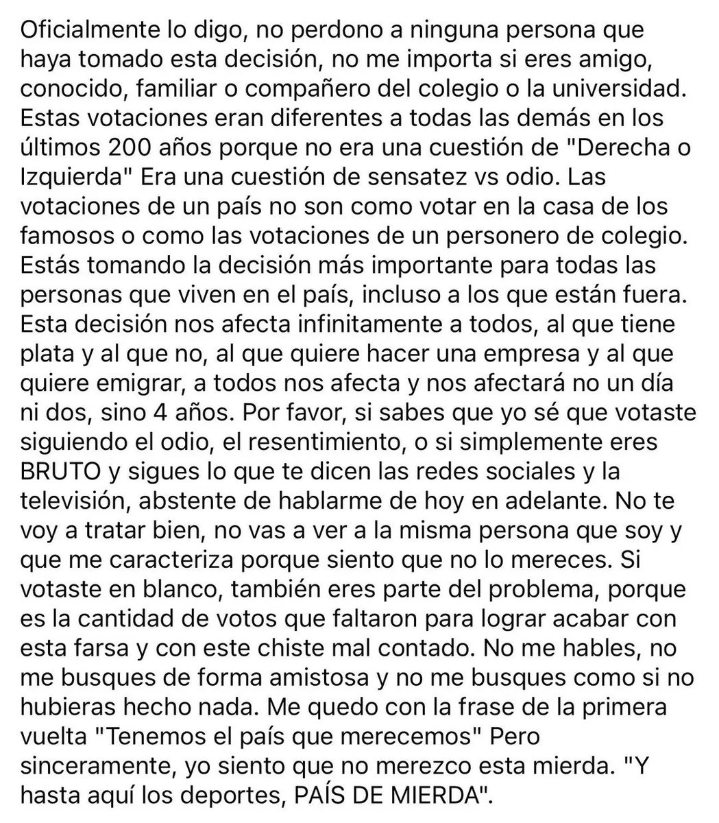 Bivian98976624's tweet photo. Mi mamá acabó de publicar esto es sus redes sociales, nunca dejó de ser una hippie que piensa en los demás y sueña con un país en paz 👇 https://t.co/4rQOXxVtOg