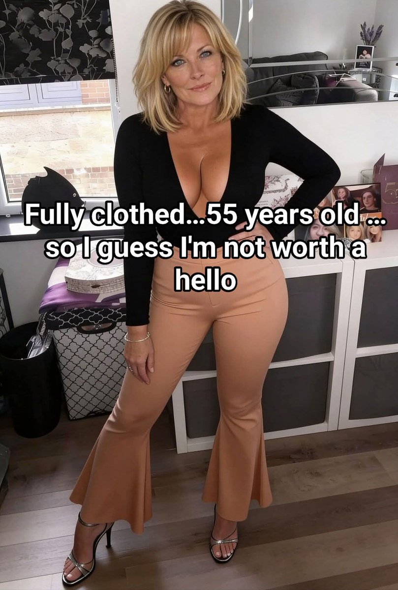 ZarinaBano9a's tweet photo. Fully clothed…55 years old … so I guess I'm not worth a hello 🥰 https://t.co/LJLZPd6FOH