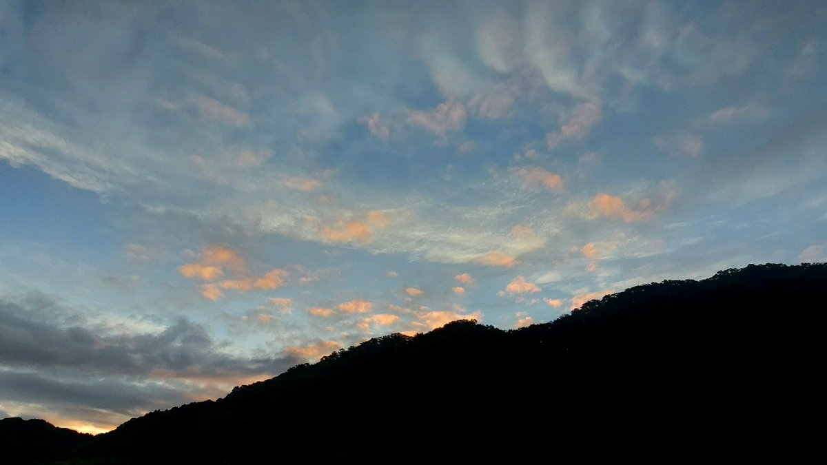 gingnang1's tweet photo. おはようございます
良い朝です

＃イマソラ ＃キリトリセカイ https://t.co/WgkDibPcdt