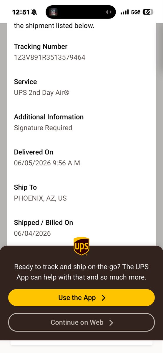MelissaAnneChew's tweet photo. @UPS  this package was Never received by me!  It was stolen by the girl on the pink outfit when your driver gave it to her at a circle k. Why did you close the investigation???? https://t.co/jMAnoLCFi5