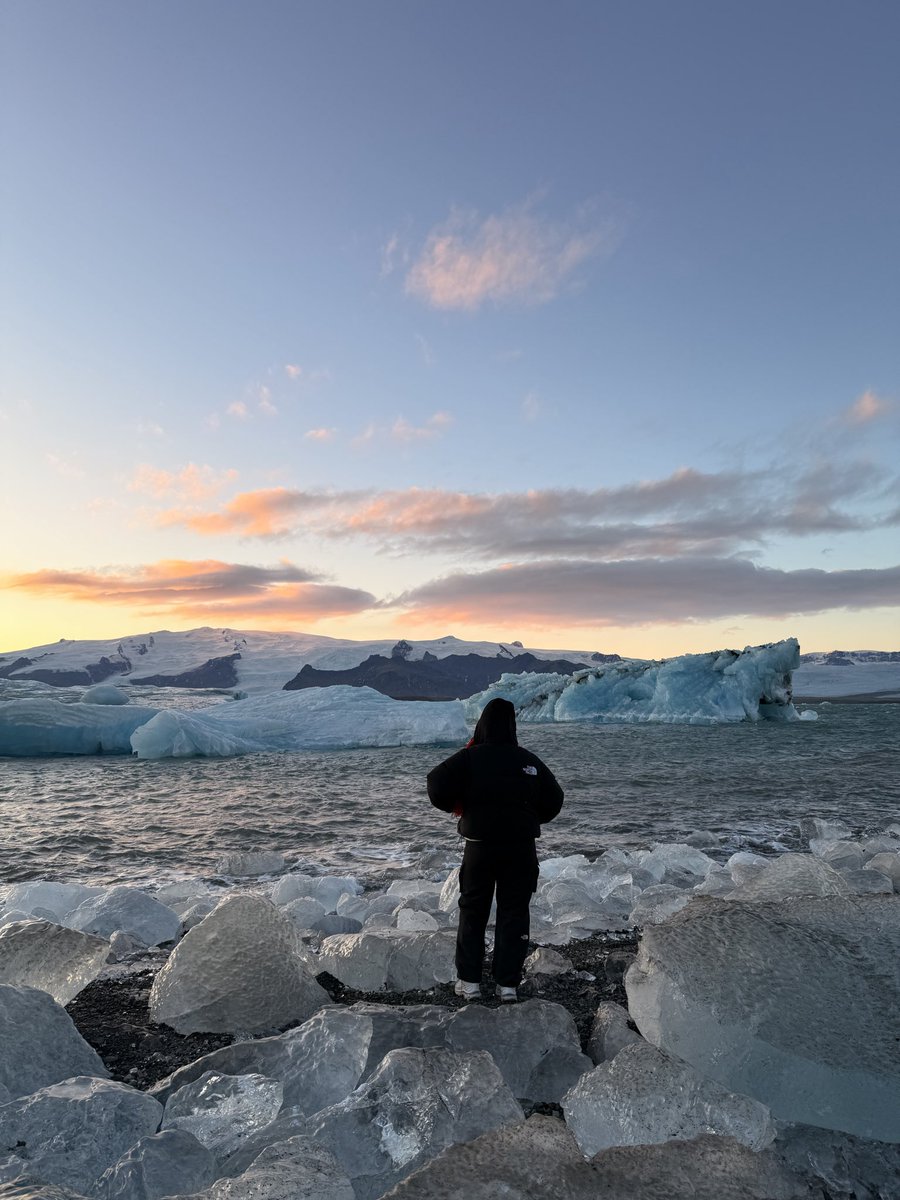 Jonewy's tweet photo. Iceland ทั้งใจ อยากไปทุก season 🏔️❄️ https://t.co/K7PNgD8j2Q