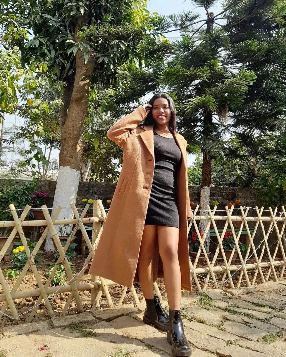 r94133's tweet photo. @Bolly_bi_Molly https://t.co/kzdzArwZRn