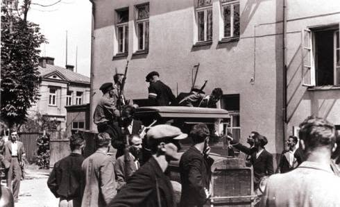 Algiofanta's tweet photo. 🇱🇹 1941-06-22 Birželio sukilimas https://t.co/oi4Sc61vTN