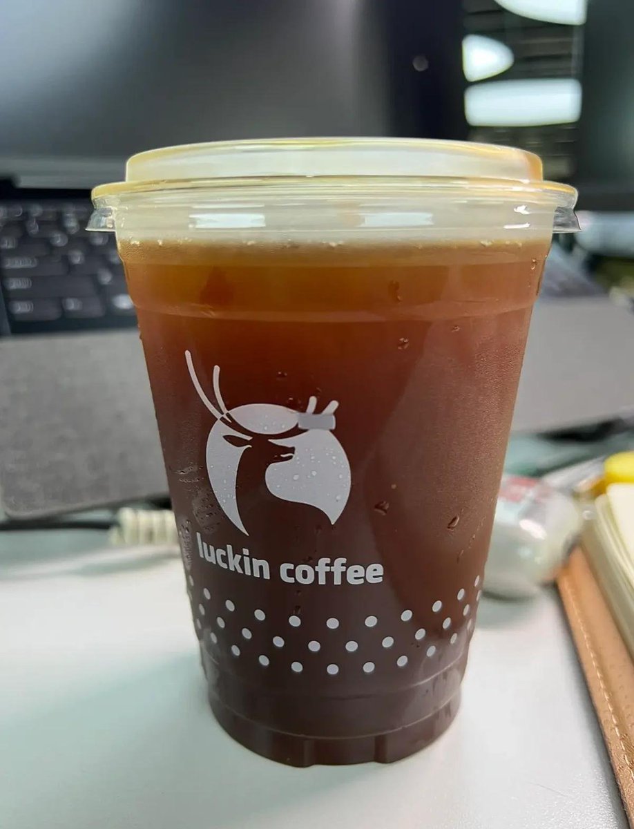 varipav_'s tweet photo. Just had a random coffee with an old friend—my chest feels so light right now , like a weight I didn’t know I was carrying just vanished. Small moments hit different.， https://t.co/c0kYeB8XSL