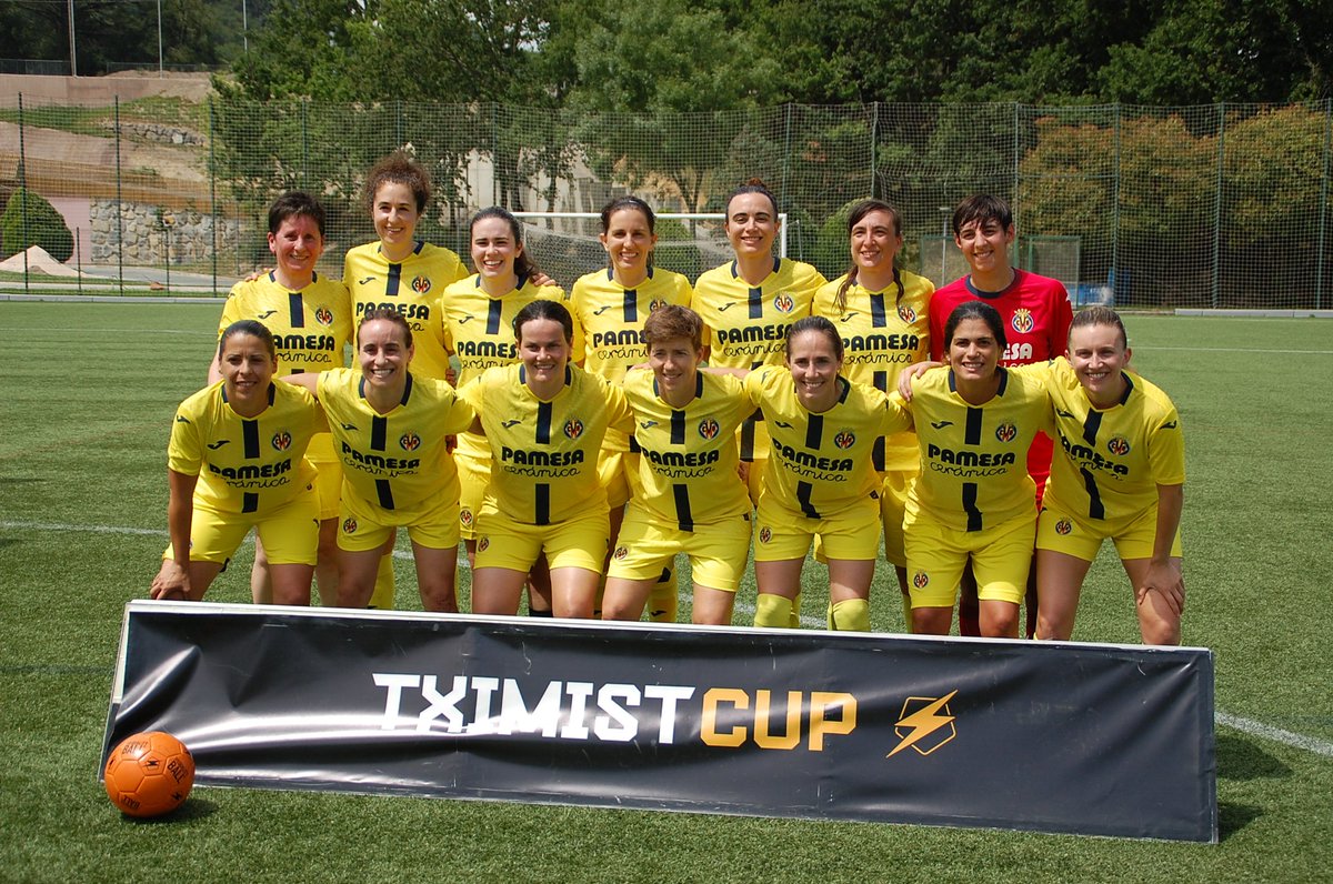aevillarrealCF's tweet photo. ¡Gran éxito de nuestras veteranas en Zubieta! 💛⚽ El pasado 20 de junio participamos en el torneo femenino "Legends" organizado por la Tximist Foundation.
​Un orgullo compartir césped y celebrar su 10º aniversario junto a @RealSociedad y @AthleticClub. La pasión no tiene edad https://t.co/urWMsPuvTb