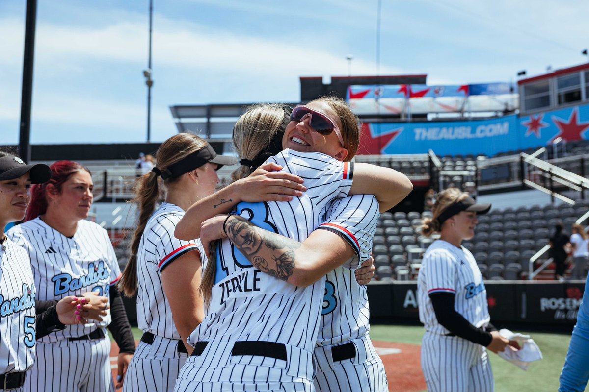 theAUSLofficial's tweet photo. today’s victory gave the Bandits (4-5) their second straight series win, as they have taken two of three from both the Blaze and the Oklahoma City Spark 👏

read more: https://t.co/E6mJXyrLw2 https://t.co/6L5vcuSk5j
