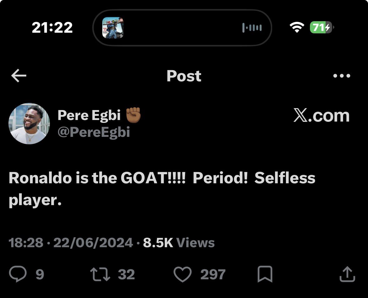 flygodT's tweet photo. “I’m not even a Ronaldo fan fyi. Before Messi fans come for me. 😂.”

Oh you are, you’re just ashamed of him. https://t.co/GojCrnZLv1