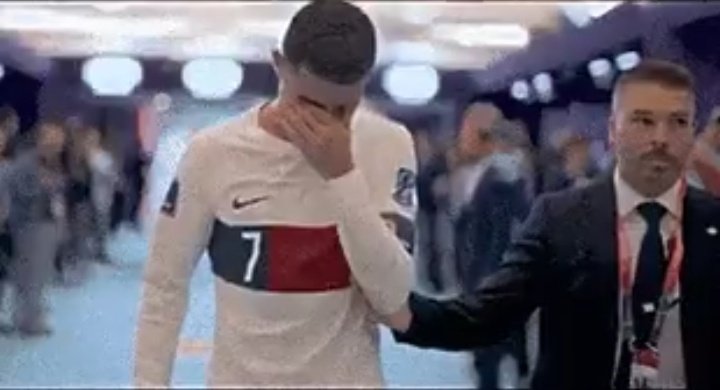 Icecoldmanuel's tweet photo. @peterog2210 @ESPNFC If I was in your shoes too, I would be teary🤣🤣 https://t.co/Rkm5AOlfY3