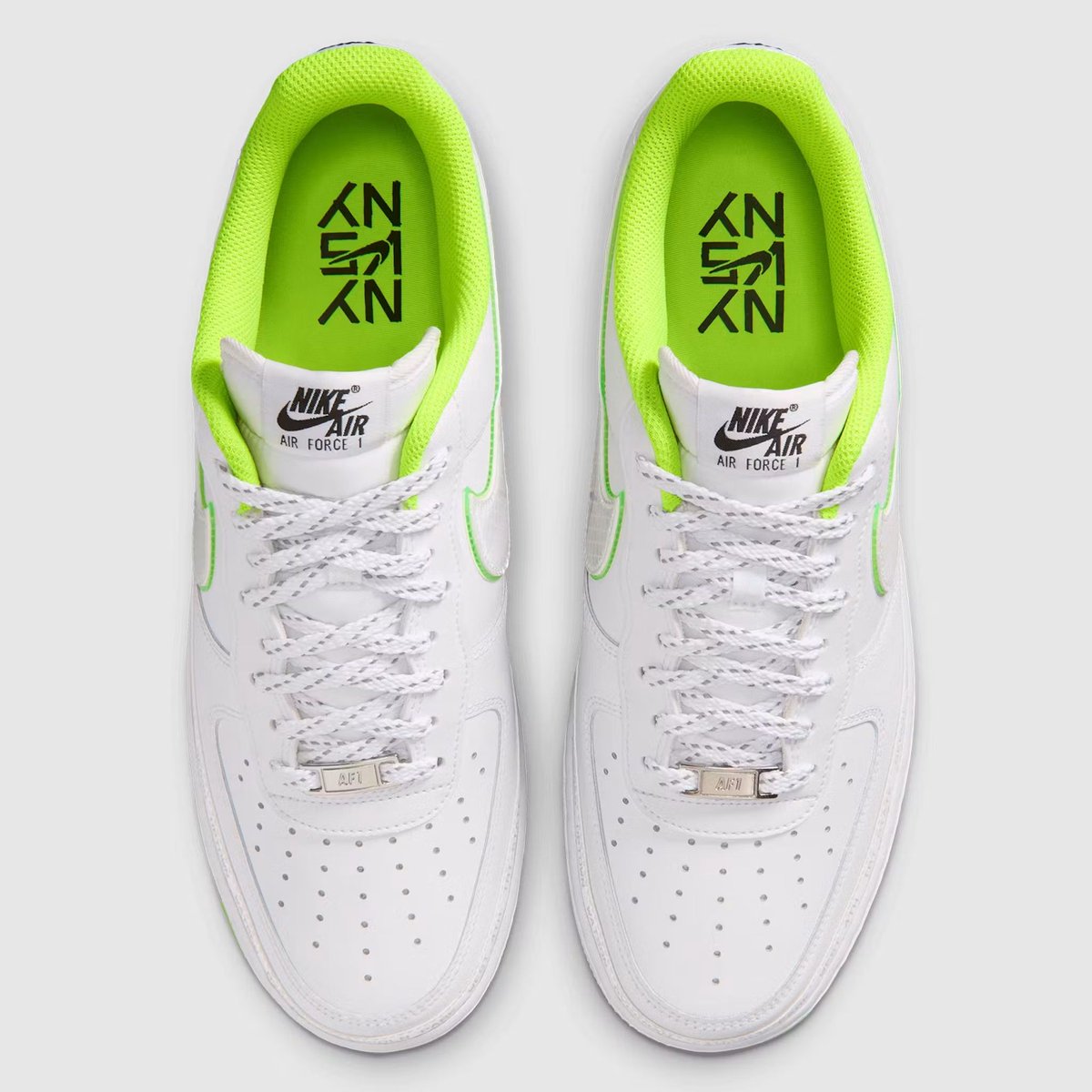 KicksFinder's tweet photo. FIRST LOOK: Nike Air Force 1 '07 "NY vs. NY" 🗽

🗓️ June 26th, 2026
📝 IR1982-100 (MENS)
💰 $130 USD
💵COP OR 🚮DROP? https://t.co/T6oYgGTiZL