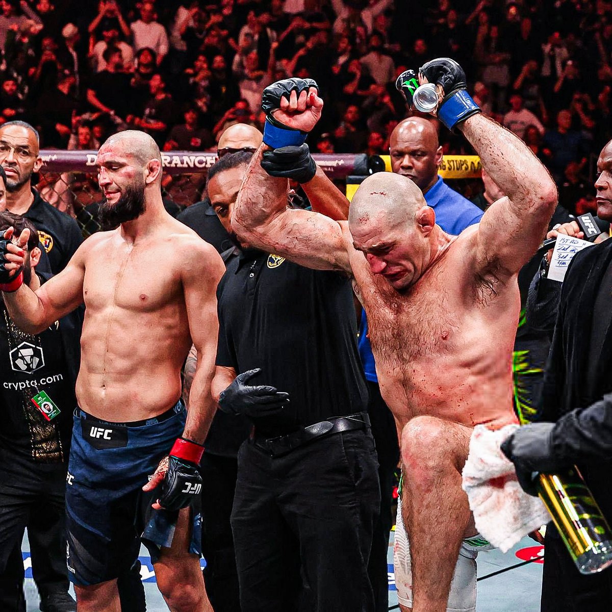 JackHatesMMA's tweet photo. “The Chosen One” just lost to Paramount’s least favourite fighter. https://t.co/khFbE9WMth
