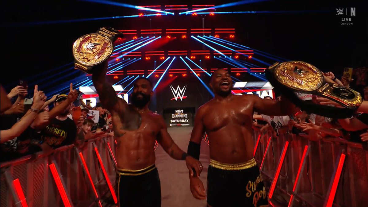 TribalMegastar's tweet photo. 🚨 THE STREET PROFITS HAVE WON THE WORLD TAG TEAM TITLES.

SETH ROLLINS JUST COST THE VISION.

THE VISION'S REIGN IS FINALLY OVER 🔥

#WWERaw https://t.co/SuDLu8bzt0