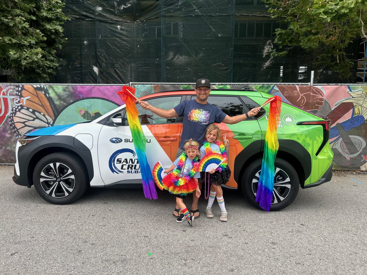 SantaCruzSubaru's tweet photo. Santa Cruz Subaru was honored to join our community in celebrating love, inclusion, diversity, and pride at the annual Santa Cruz Pride earlier this month.

We're proud to stand with the LGBTQ+ community today and every day. 🌈✨ https://t.co/DOpGuIiuOP