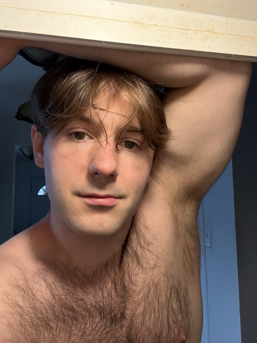 bigjamesworld's tweet photo. Wanna sniff these pits? https://t.co/ehT1tqgx1T