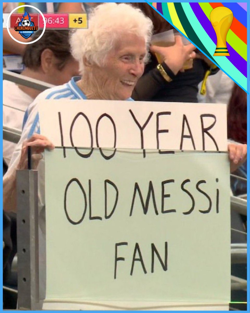 elchiringuitotv's tweet photo. 💙🤍 La aficionada de Messi más viral del día.

🐐 100 años y animando a Leo en el estadio. https://t.co/kkbkczhKgq