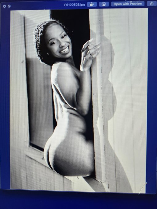 Ny Ny Lew 🐐