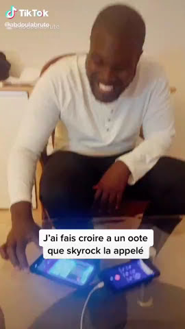 KingLepash's tweet photo. @LarbiCoupable Pov moi qui fait croire a Rhaenyra que je vais me battre dans le détroit pour m'enfuir au bout du monde avec ma baddie https://t.co/PAxONIXGTo