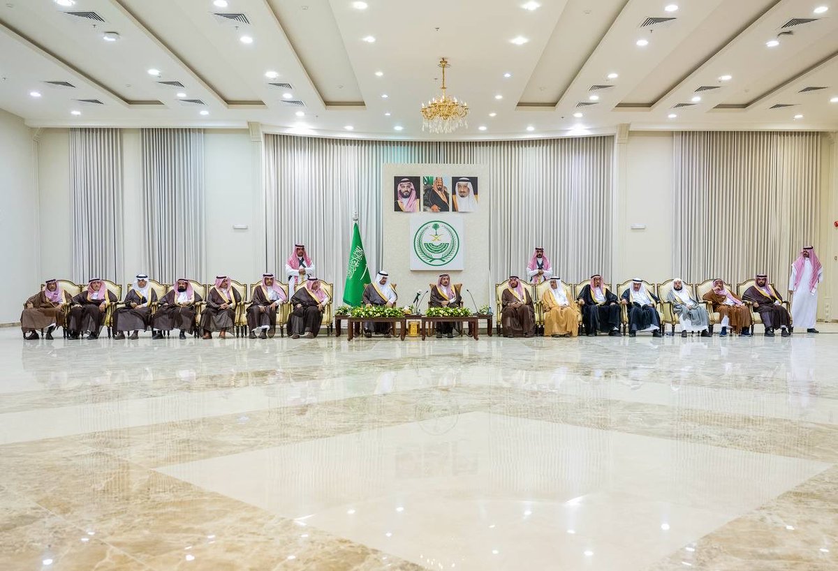 EmarahAlQassim's tweet photo. اطلع سموه على ما تحقق من  مستهدفات التنمية في محافظة ضريّة ، حيث تجاوزت قيمة المشاريع التنموية للتطوير والتحسين (17) مليون ريال، كما تم تأسيس (25) جمعية أهلية منها (3) جمعيات نسائية، وتنفيذ (376) مبادرة تنموية ومجتمعية..
سمو #أمير_منطقة_القصيم : نحمد الله سبحانه وتعالى على ما تنعم به بلادنا من أمن وأمان ورخاء واستقرار، في ظل قيادة رشيدة جعلت المواطن والتنمية في مقدمة أولوياتها، وما نراه اليوم في محافظة ضرية من مشاريع صحية وتعليمية وتنموية هو ثمرة لهذا الدعم الكريم والعناية المستمرة من قيادتنا الرشيدة – أيدها الله –”.