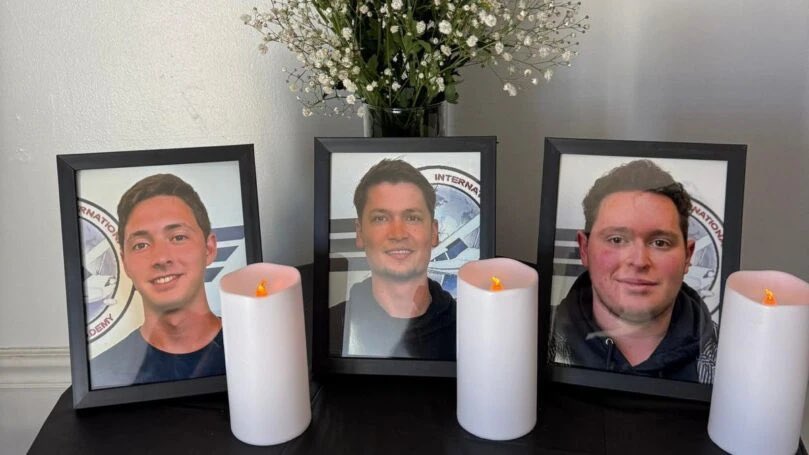 landpalestine's tweet photo. Three Israelis who served in the Israeli IDF army that kills children in Palestine  were killed in plane crash in the United States https://t.co/jGGXqxPv93