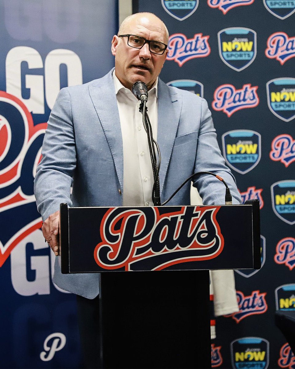 WHLPats's tweet photo. A new chapter begins. 

Let’s get to work, Coach 👊

#BlueRunsDeep | #ReginaPatsHockey https://t.co/HkWlFMR41v