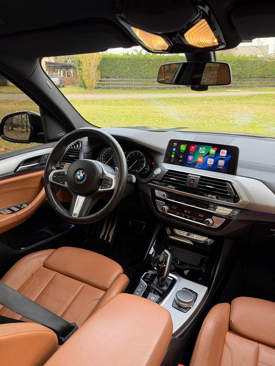 leanbellsola7's tweet photo. Un amigo mío vende esta hermosa BMW X3 M40i 2018 148.000km

Color azul con interior marrón, Harman Kardon, integral con 460HP, Apple CarPlay inalámbrico, services oficiales, 4 michelin impecables y mucha guita en fierros y accesorios.

Pide U$61.900

Abajo detallo los accesorios. https://t.co/kZeEODWWzJ