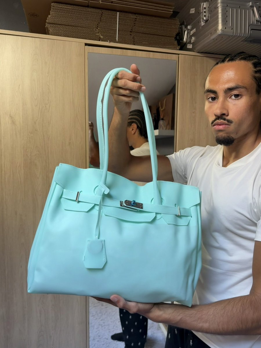Wahib_38's tweet photo. Jelly Firkin sac à main cabas à vendre 4 Colors Teal / Blue / Fushia et Purple https://t.co/VeAjRXZtgU