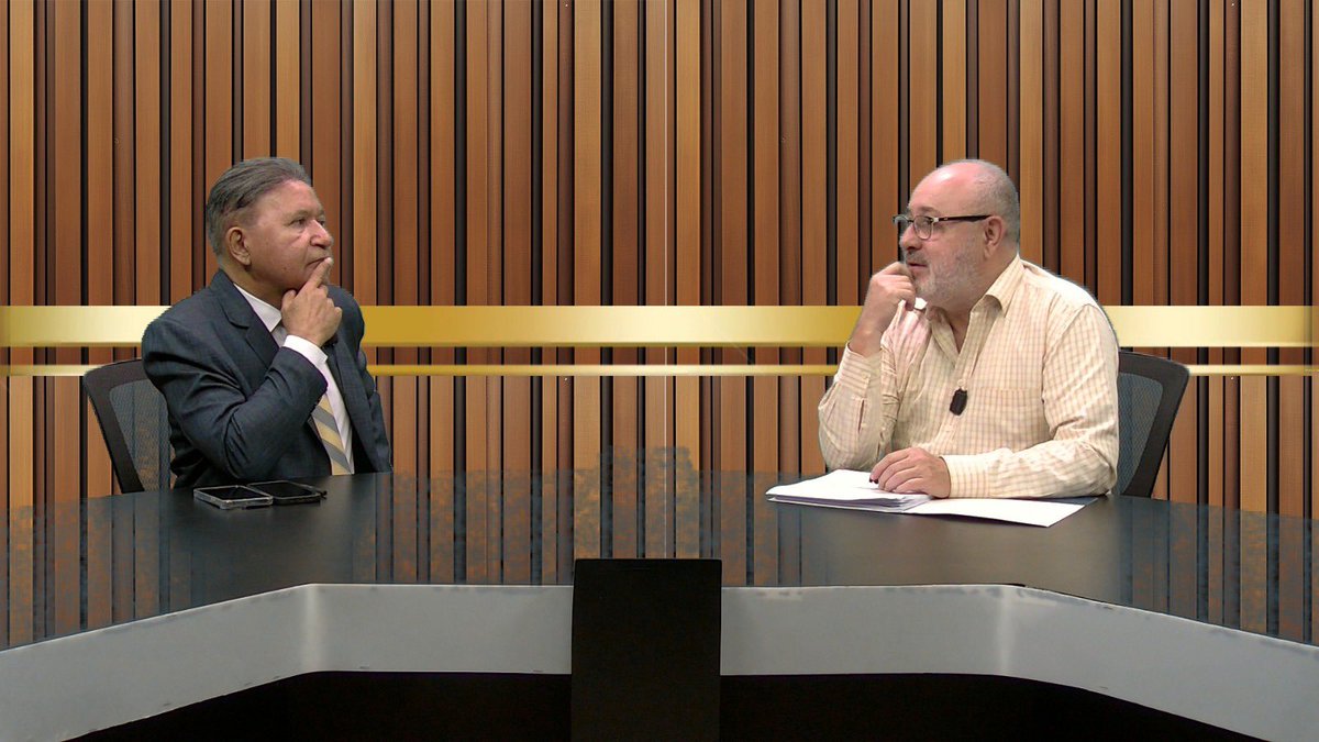 GregoryCaimares's tweet photo. Esta noche a las 8:00, recibo en #LaHoraConGregory, al consultor Pedro Gago. 

Analiza estatus de modificación del Código Laboral, los efectos de la informalidad laboral y la situación política social en España.

Canales 52 Claro y 22 Altice 
#TELEIMPACTO

Hoy, 8:00 P.M. https://t.co/TxlM9NDBOn