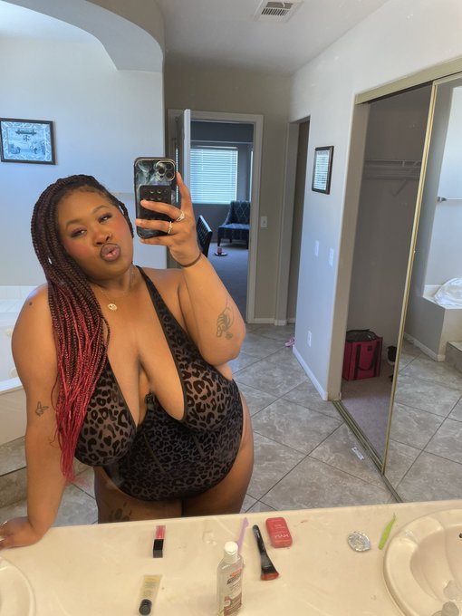 Bay Area 💙👣🌞 - New photo set really magazine worthy like UGH S/o to @BBW_HIGHWAY I’m advance https://t.co/dXcQNzIzfd