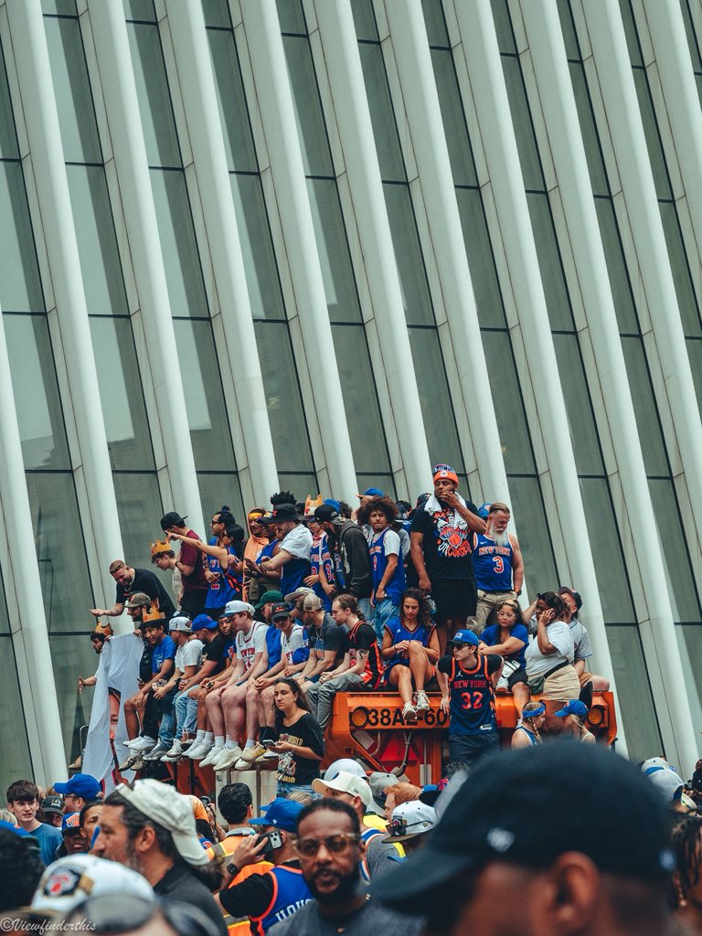 viewfinderthis's tweet photo. NYC Summer https://t.co/LCaqIGtjM3