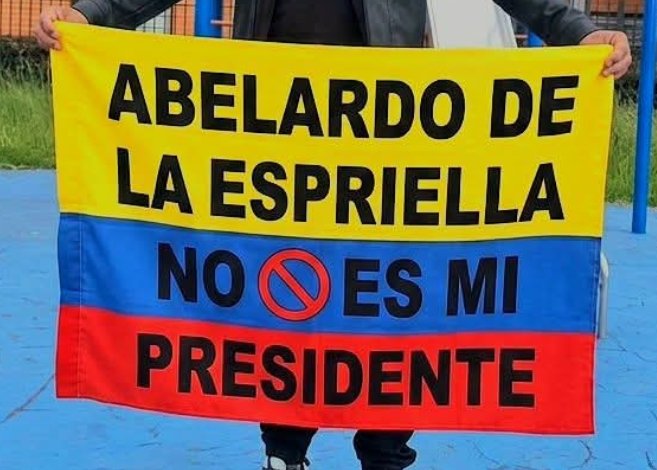 docpashito's tweet photo. Jamás volveré a reconocer los "presuntos" traquetos como jefes de estado, el condenado defraudador y a la vez "presunto determinador de masacres"  Uribe y su paracamenta NUNCA me representaran como ciudadano colombiano, trabajador libre pensante, ZURDO https://t.co/MHS1DanKWB