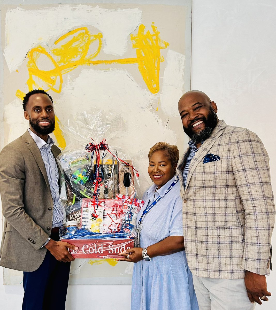 DegaSuper's tweet photo. Dr. Thompson, is the Bailey Beach Basket Extravaganza giveaway winner at the #SSASummer26 Don’t forget to ask a Bailey team member about EL benchmark testing support, teacher coaching support, &amp; student tutorials for the 2026 year. https://t.co/7KtVBGI4kL
