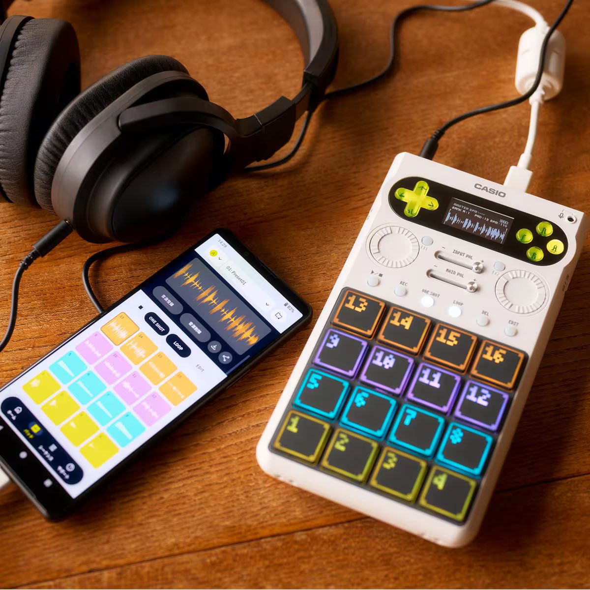 MACHIDA_DX's tweet photo. sxc-1 casio 欲しい. 大事にしていたsp404を綺麗に仕上げ直したのはいいけど、これの使いやすさ&amp;コンパクト感はヤバそう https://t.co/tT9nAcfCtW