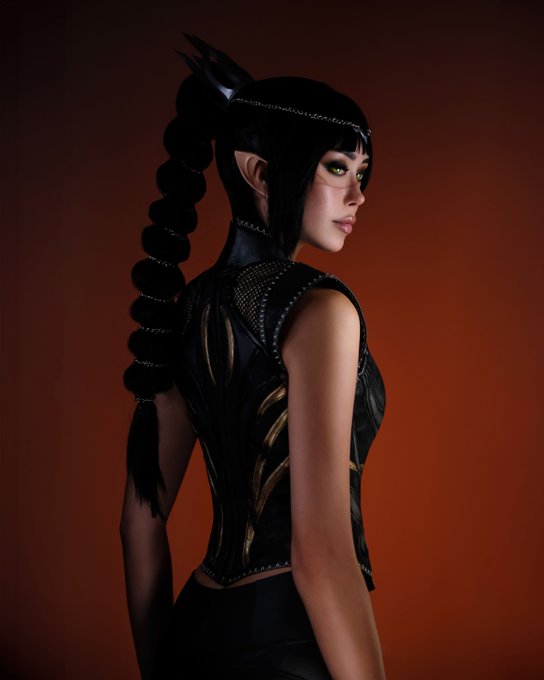 Luca ✨ - Shadowheart cosplay from Baldurs Gate 3 🖤 https://t.co/5K0pqf8xWB