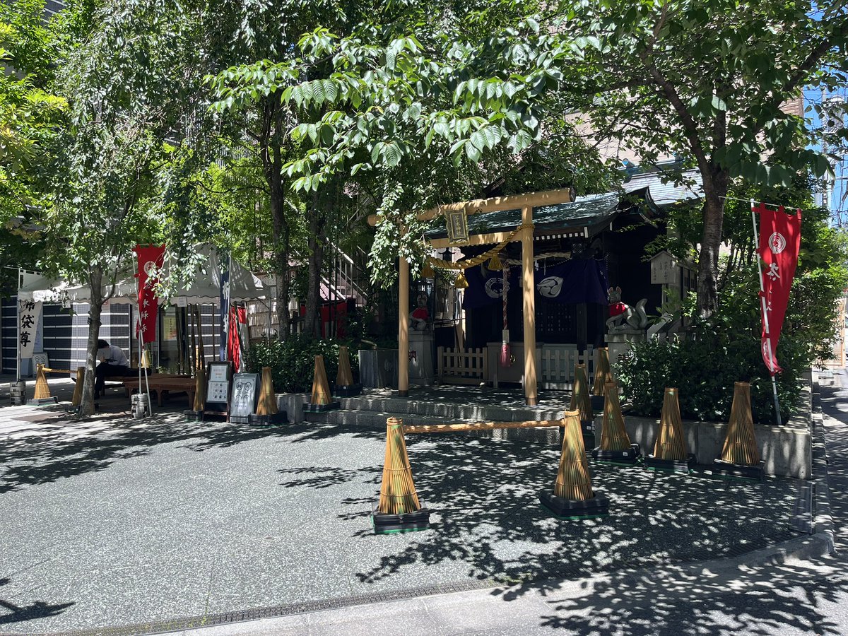 LOUIS_AMBASSA's tweet photo. 今週末は板橋区西台のマキオカかな

板橋…とある思い出が…

15年くらい前、昼の茅場町、ひとりで蕎麦屋

60手前くらいの男性客２名がきた
A「娘がマンションを買うか悩んでると」
B「ほう」
A「板橋本町徒歩2分2LDK4200万…（ここから音量↑）買いだっ、買えーーー！」

さっすが株屋🎯

おはよう🤡 https://t.co/xkhS9p2RhS