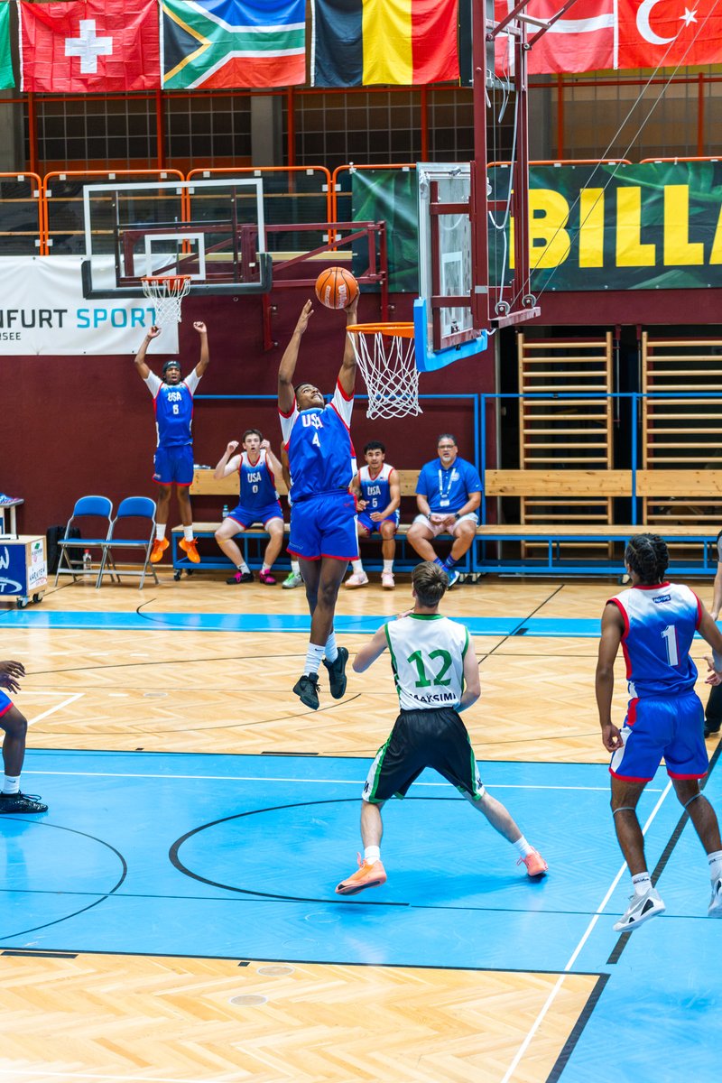 Hi1ton_'s tweet photo. Had a great time playing with @PhDHoops in the @UWG_Klagenfurt (United World Games) ! Brought home the gold 🥇‼️ https://t.co/PkqOoGZbon