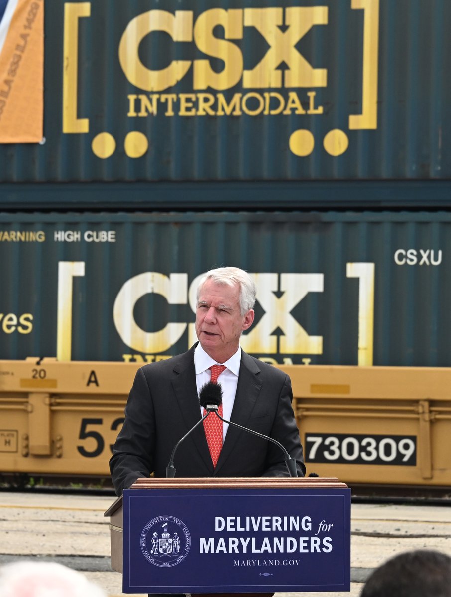 portofbalt's tweet photo. Double-stack rail is here!

Today, PoB celebrated the arrival of double-stack rail service through @CSX's Howard Street Tunnel Project. @GovWesMoore joined transportation, labor &amp; elected leaders to mark the milestone. PoB is now the fastest way to ship to the Midwest. https://t.co/jFcVIOono7