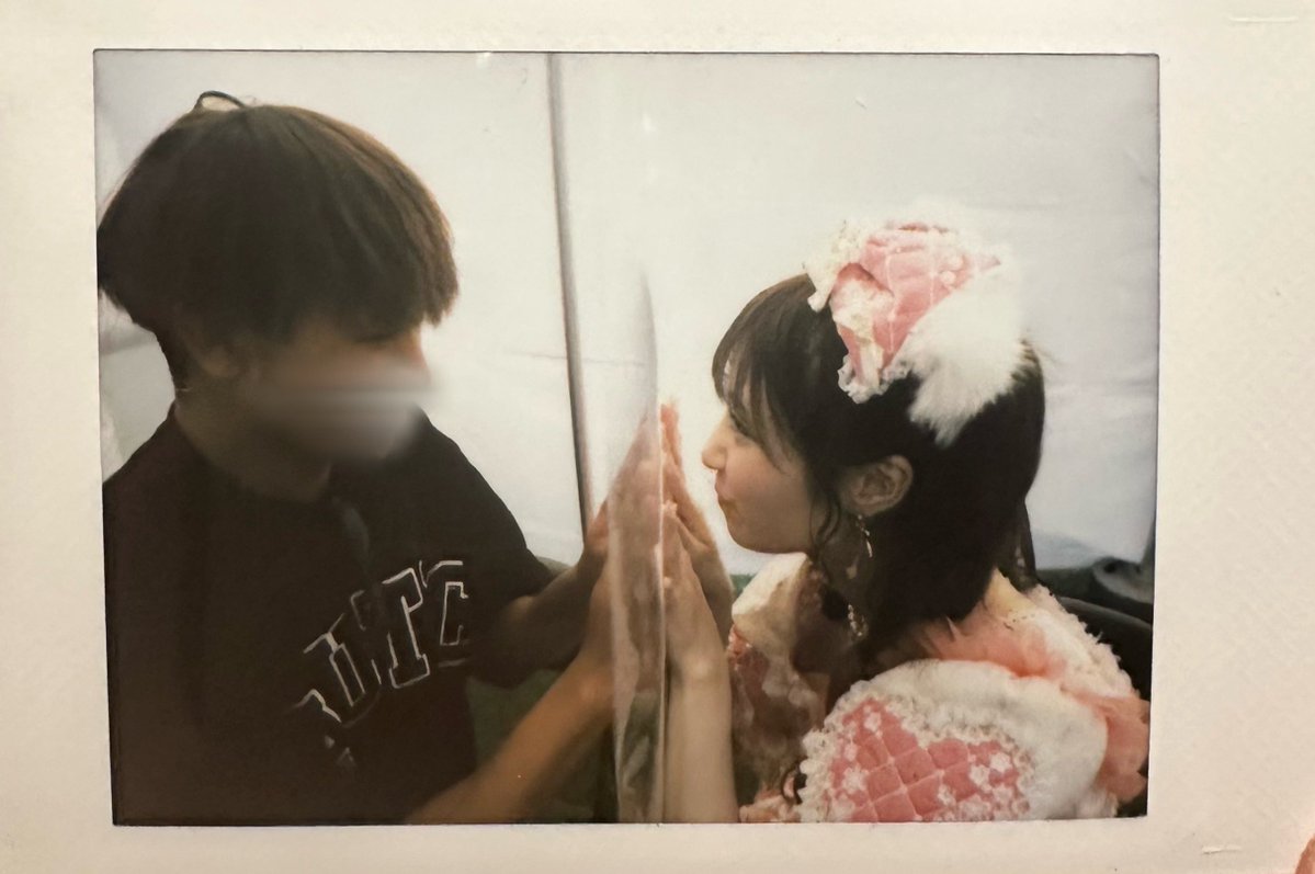 kr127___'s tweet photo. この人は当たり前にほんとに可愛いくて未だにデレデレしちゃうけど、毎回ツッコミどころは多いし、平気で意味の分からない質問してくる、そーゆう所が好き

 #澪川舞香 https://t.co/FuVSKHKybc